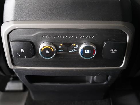 Used 2021 Ford Expedition XLT AWD/4WD image 34