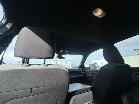 Used 2022 RAM 2500 Big Horn w/ Cold Weather Group image 29