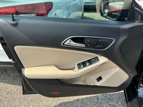 Used 2014 Mercedes-Benz CLA 250 4MATIC image 12