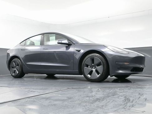 Used 2022 Tesla Model 3 Long Range image 51