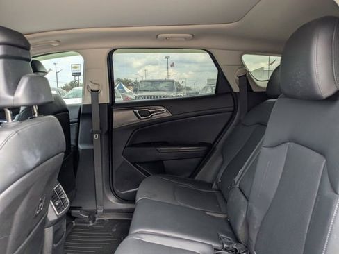 Used 2023 Kia Sportage SX image 13