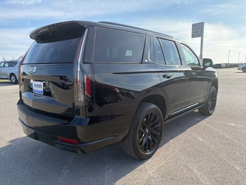 Used 2023 Cadillac Escalade Sport w/ LPO, ONYX Package image 5