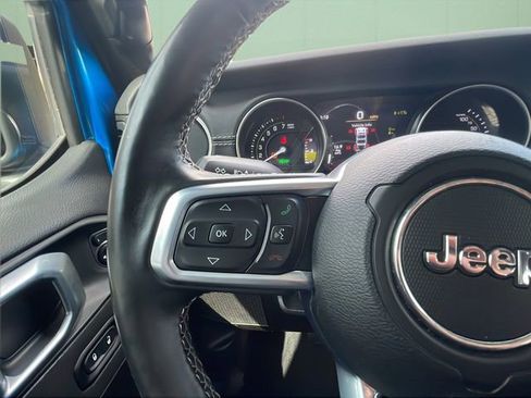 Used 2021 Jeep Wrangler Unlimited Sahara w/ Dual Top Group image 26