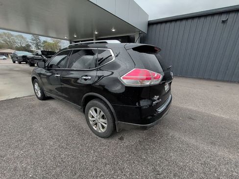 Used 2015 Nissan Rogue SV image 6