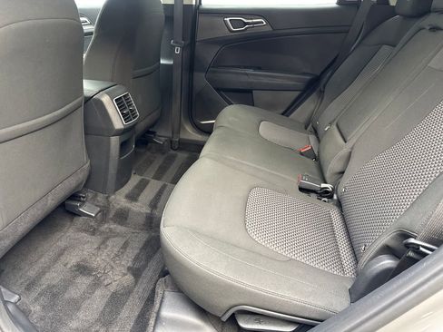 Used 2025 Kia Sportage LX FWD image 33