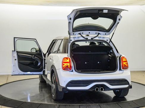 Certified 2024 MINI Cooper S FWD image 27