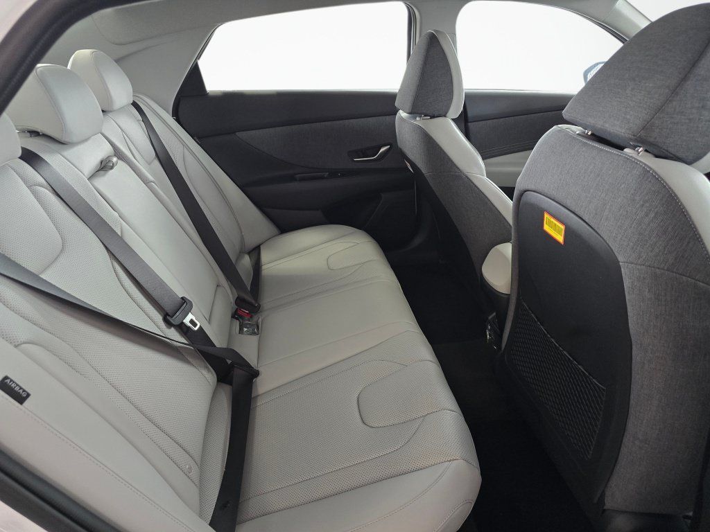 New 2026 Hyundai Elantra Limited FWD image 38