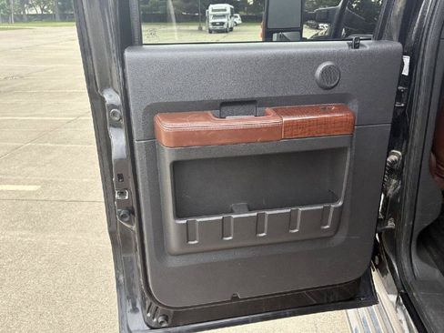 Used 2012 Ford F350 King Ranch w/ FX4 Off Road Pkg AWD/4WD image 13
