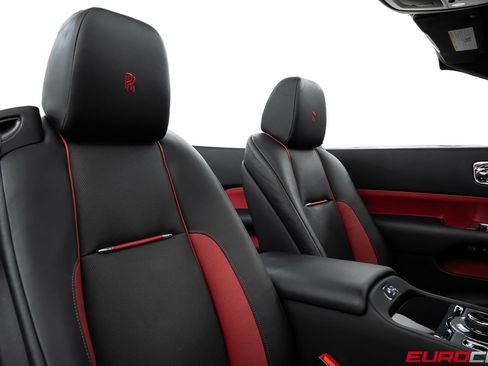 Used 2017 Rolls-Royce Dawn RWD image 37