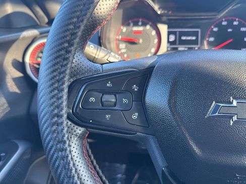 Used 2025 Chevrolet Trax RS image 25