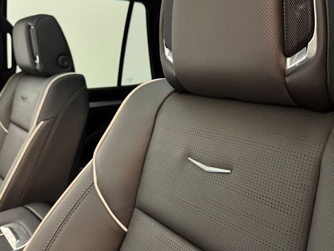 New 2026 Cadillac Escalade Luxury w/ Touring Package image 41