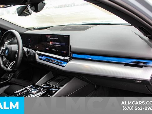 Used 2025 BMW i5 eDrive40i w/ M Sport Package RWD image 23
