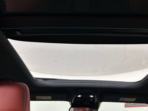 Used 2019 Volvo XC40 T5 Momentum AWD/4WD image 18
