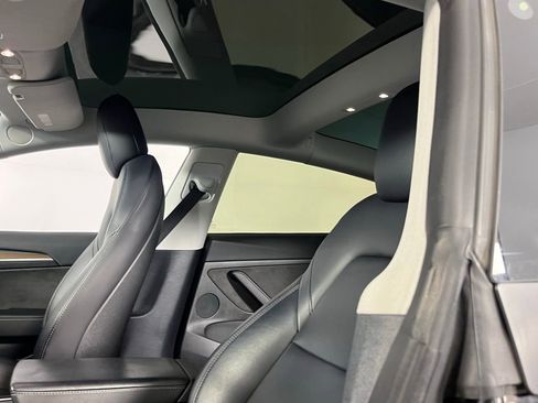 Used 2023 Tesla Model 3 Standard Range RWD image 16