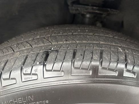 Used 2025 Ford Escape ST-Line image 25