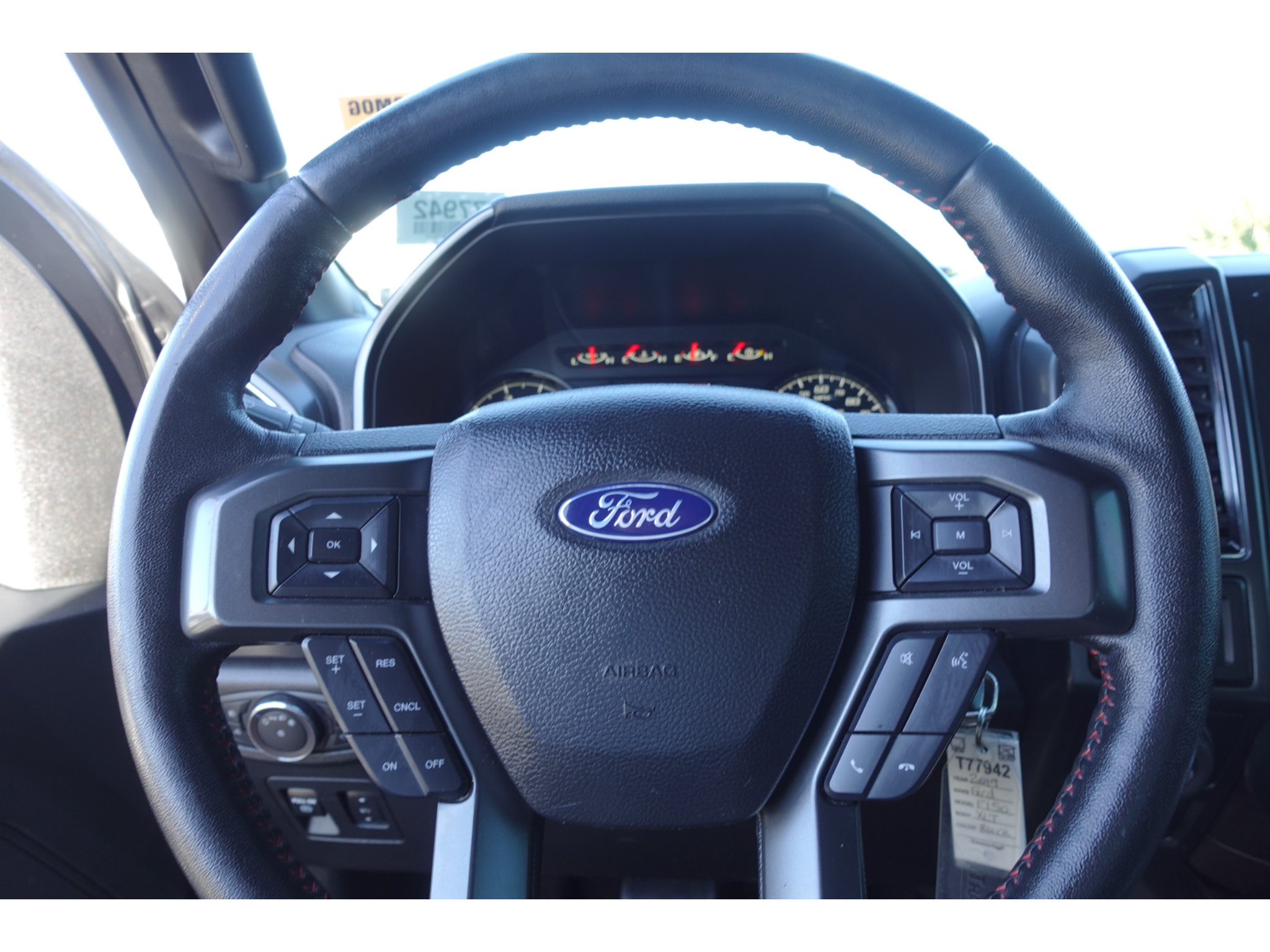 Used 2019 Ford F150 XLT w/ Equipment Group 302A Luxury AWD/4WD image 13
