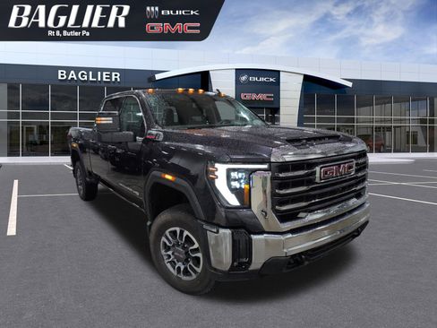 Used 2025 GMC Sierra 2500 SLE image 1