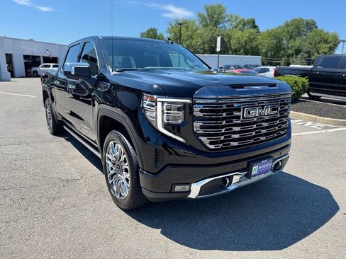 Used 2024 GMC Sierra 1500 Denali Ultimate AWD/4WD image 8