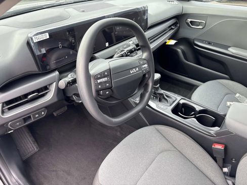 New 2025 Kia K4 LXS image 21