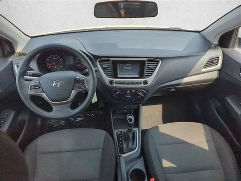 Used 2019 Hyundai Accent SE FWD image 18