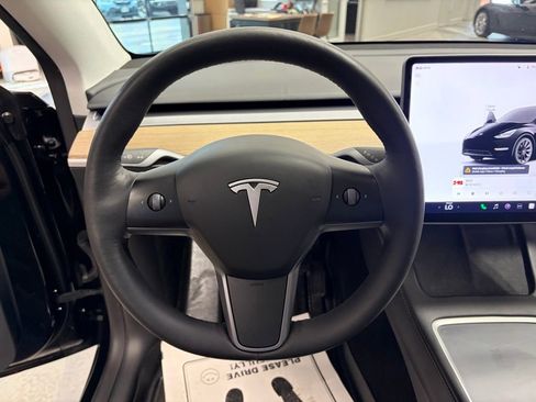 Used 2023 Tesla Model Y Long Range AWD/4WD image 11