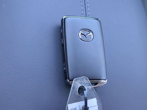 New 2025 MAZDA CX-30 AWD 2.5 S w/ Select Sport Pkg image 31