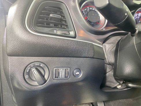 Used 2021 Dodge Challenger SXT image 12