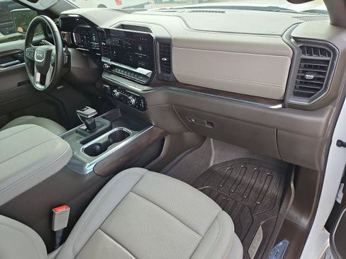 Certified 2025 GMC Sierra 1500 SLT AWD/4WD image 25