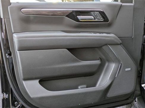 New 2026 Chevrolet Tahoe Premier image 12