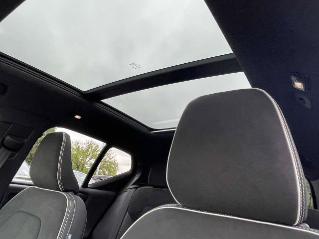 Certified 2023 Volvo XC40 B5 Plus w/ Protection Package Premier AWD/4WD image 9