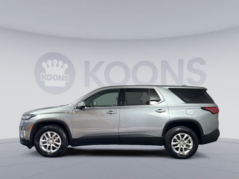 Used 2023 Chevrolet Traverse LS w/ Safety Package image 2