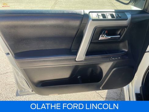 Used 2019 Toyota 4Runner Limited image 18