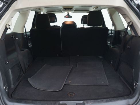 Used 2019 Dodge Journey SE w/ Connectivity Group image 9