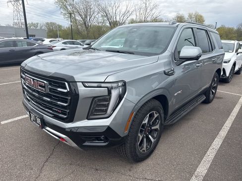 Used 2025 GMC Yukon AT4 w/ Premium Trailering Package AWD/4WD image 4