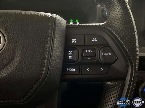 Used 2025 Toyota Tacoma SR5 image 33