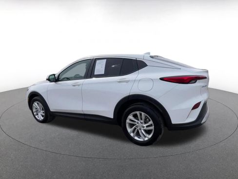 Used 2025 Buick Envista Preferred image 10