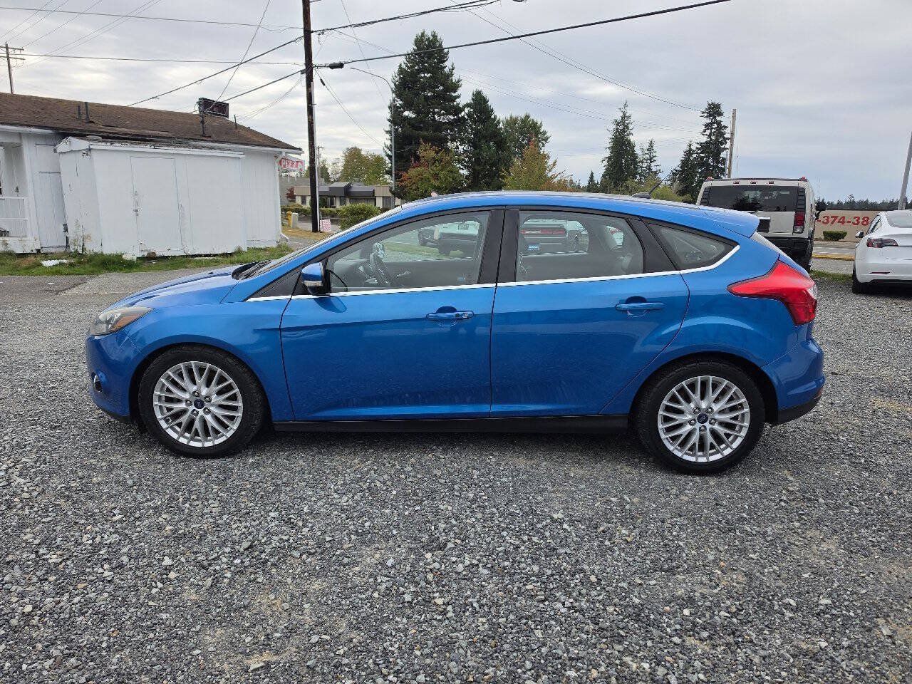 Used 2014 Ford Focus Titanium FWD image 4