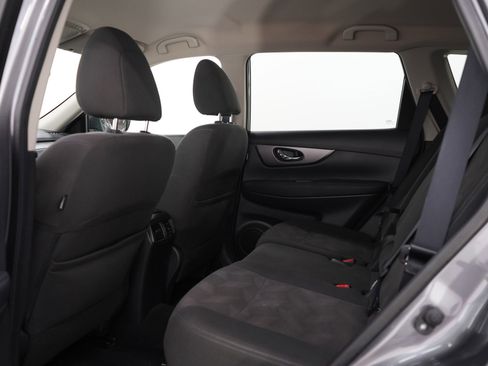 Used 2016 Nissan Rogue SV AWD/4WD image 17