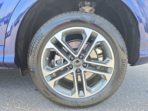 New 2025 Audi Q5 Premium image 32