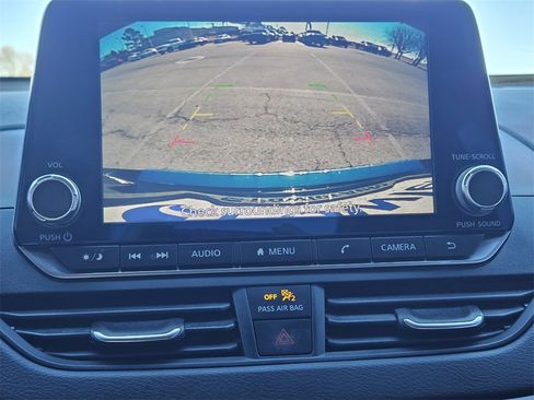 Used 2022 Nissan Altima 2.5 SR w/ Midnight Edition Package image 17