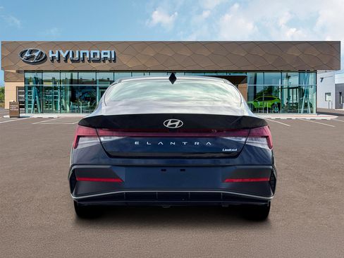 New 2026 Hyundai Elantra Limited image 6