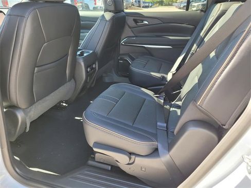 New 2026 Chevrolet Traverse High Country image 7