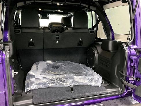 New 2026 Jeep Wrangler Unlimited Rubicon w/ Safety Group image 15