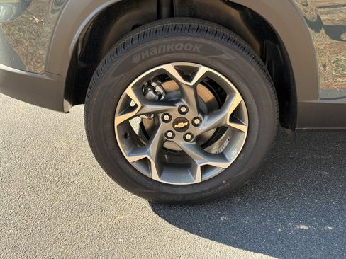 New 2026 Chevrolet Trax LT w/ Driver Confidence Package image 11