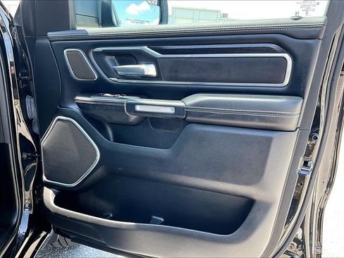 Used 2023 RAM 1500 Laramie AWD/4WD image 12
