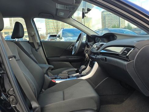 Used 2016 Honda Accord LX image 11