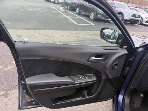 Used 2014 Dodge Charger R/T image 18