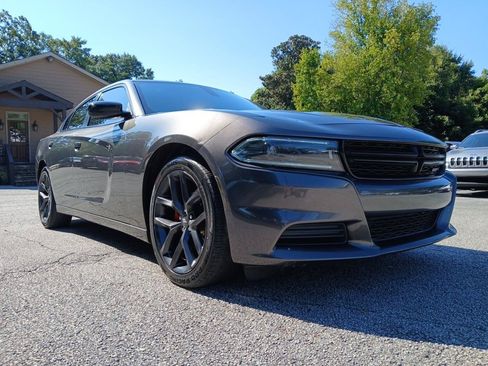 Used 2023 Dodge Charger SXT w/ Blacktop Package RWD image 4