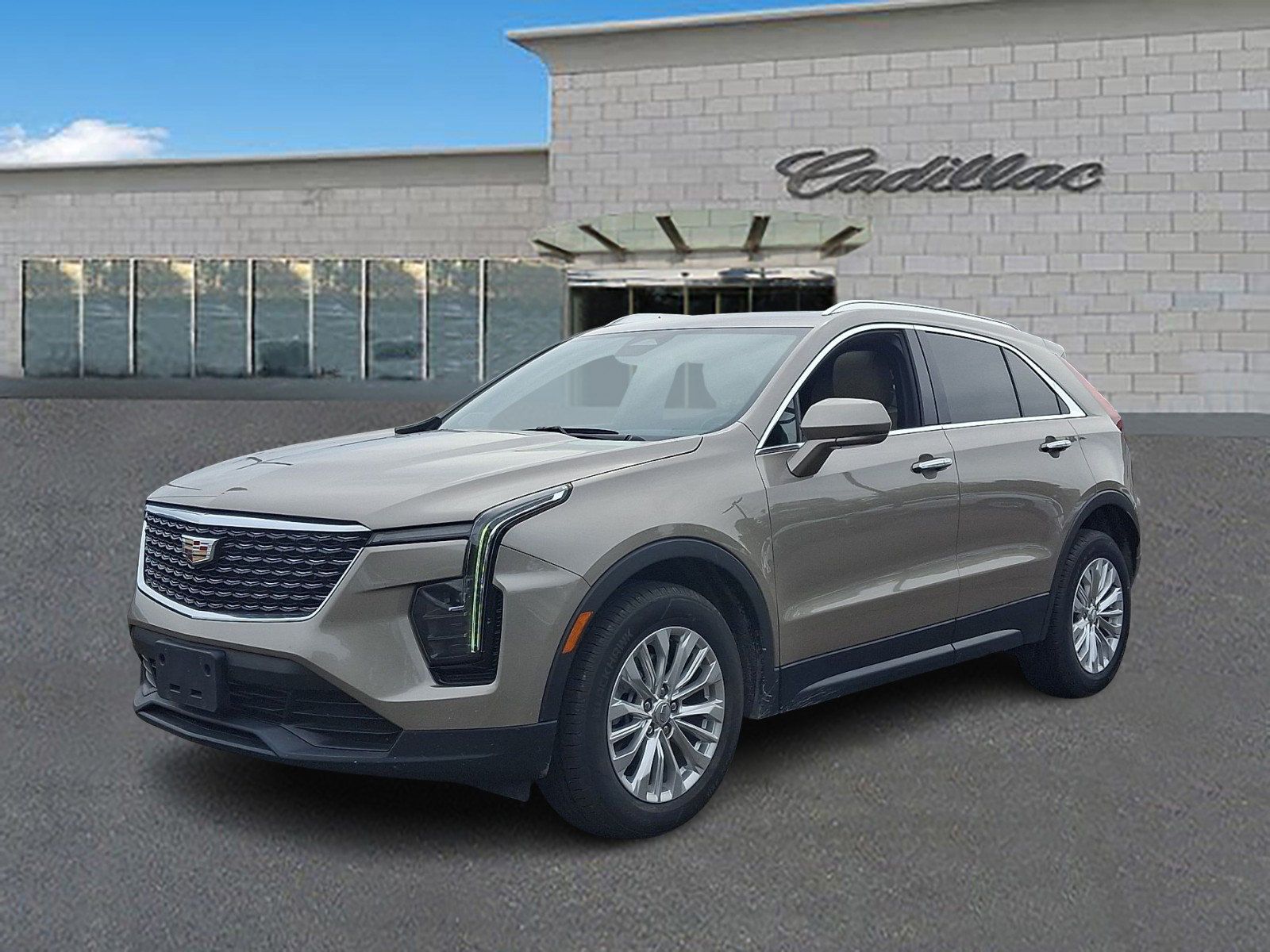 Certified 2024 Cadillac XT4 Luxury w/ Cold Weather Package AWD/4WD image 1
