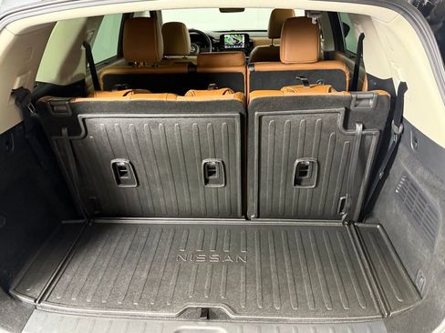 Used 2025 Nissan Pathfinder Platinum w/ Cargo Package image 25